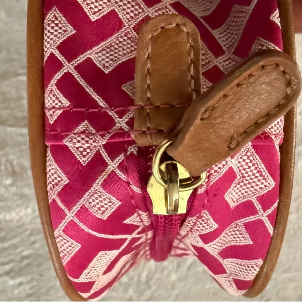 Tommy Hilfiger stylish practical